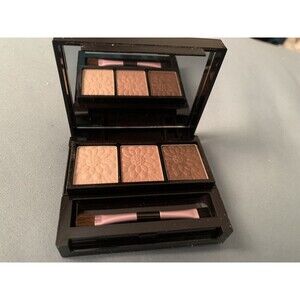 Avon Mark Color Swing Eyeshadow. 6-in-1 Compact. New in box.